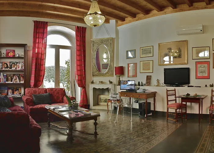 La Peonia Boutique Pirri