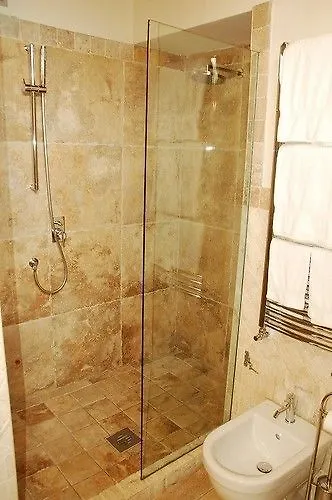 La Peonia Boutique Pirri